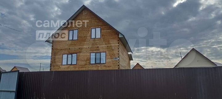 Дом 140 м² на участке 10 сот.