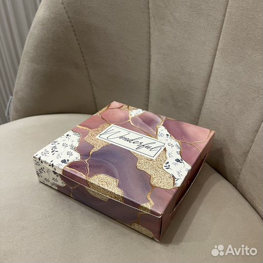 Коробка подарочная