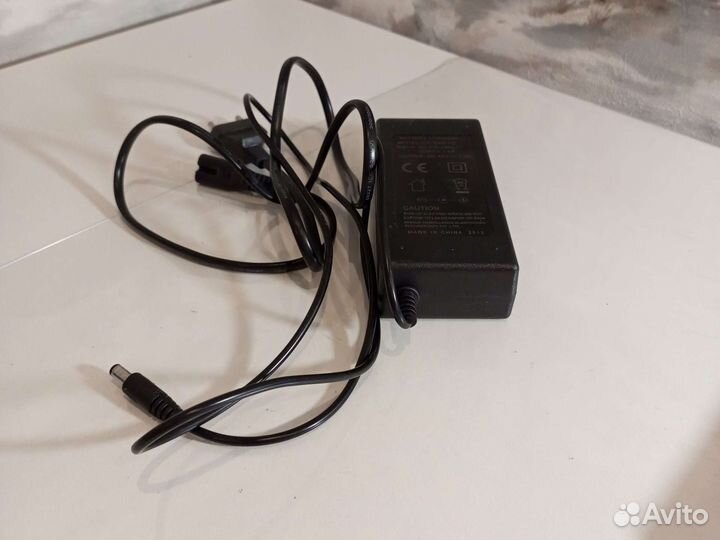 Зарядное устройство для самоката kugoo