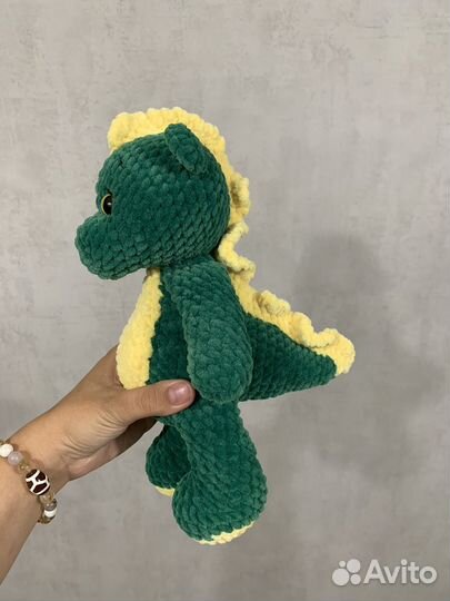 Вязаный дракочик плюшевый