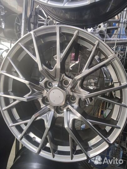 Диски на Toyota Lexus r18 5x114.3 NEW
