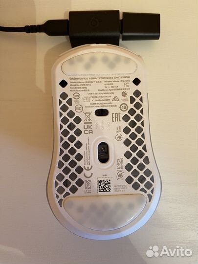 SteelSeries Aerox 3 Wireless 2022 Edition Snow