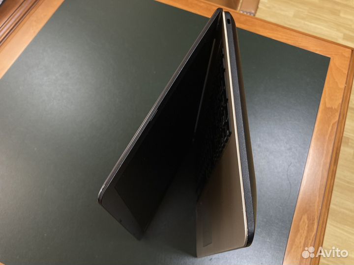 Ноутбук Asus VivoBook