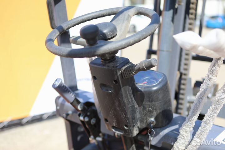 Вилочный погрузчик Heli CPCD30, 2023