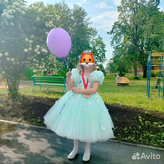 Платье kisabiano 122 одето один раз на выпускной