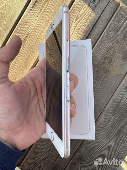 iPhone 8 Plus, 64 ГБ