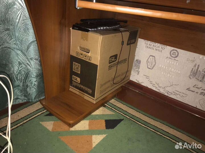 Компьютерный стол