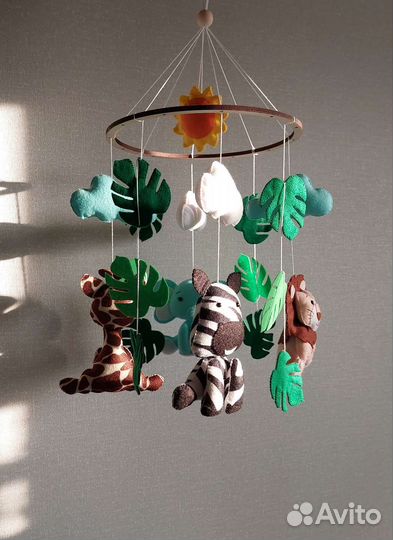 Мобиль из фетра