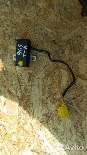 Предохранитель аккумулятора Porsche Cayenne 955