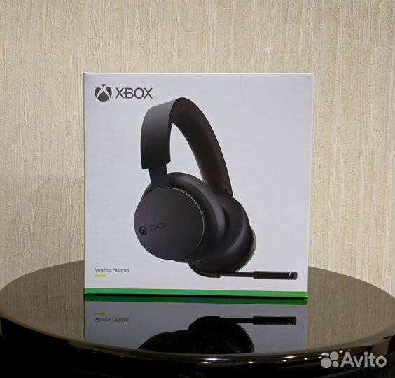 Беспроводная гарнитура Xbox Wireless Headset