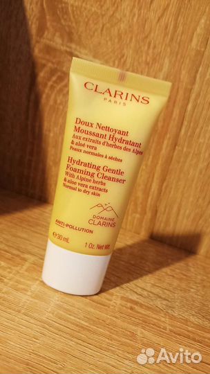 Косметика Clarins