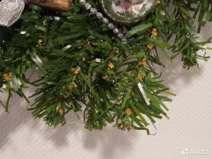 Венок новогодний искуственный 25 см