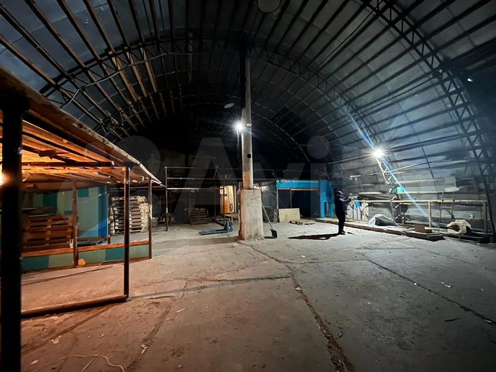 Склад, 860 м²