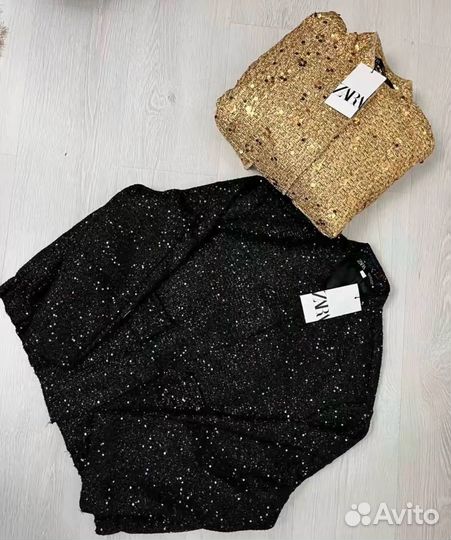 Блестящий бомбер Zara
