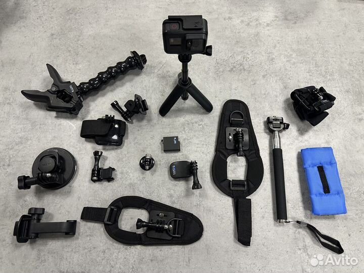 GoPro Hero 7 black c крутым комплектом (как новое)