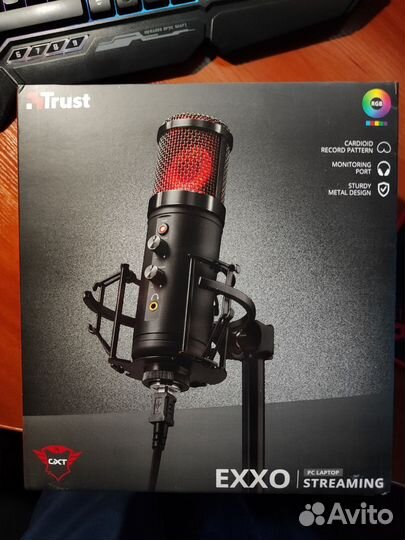 Конденсаторный микрофон Trust GXT 256 Exxo