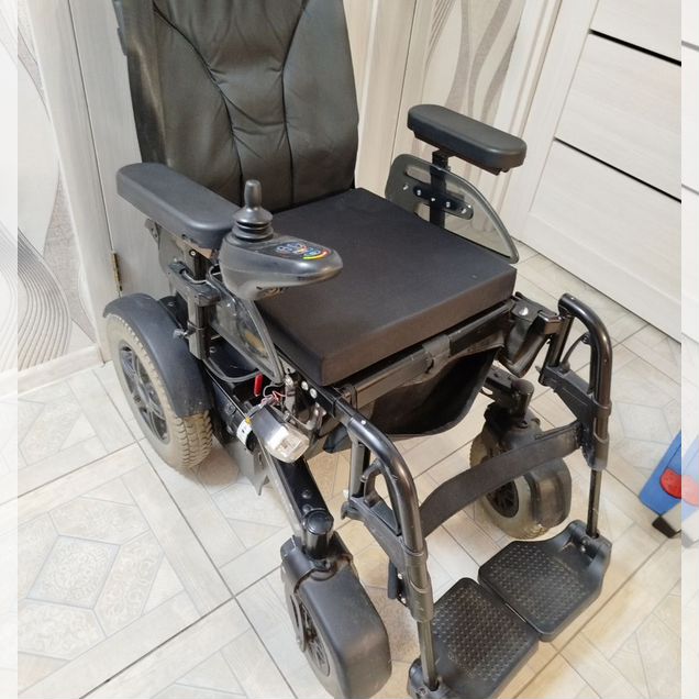 Инвалидная электрическая коляска Ottobock B400