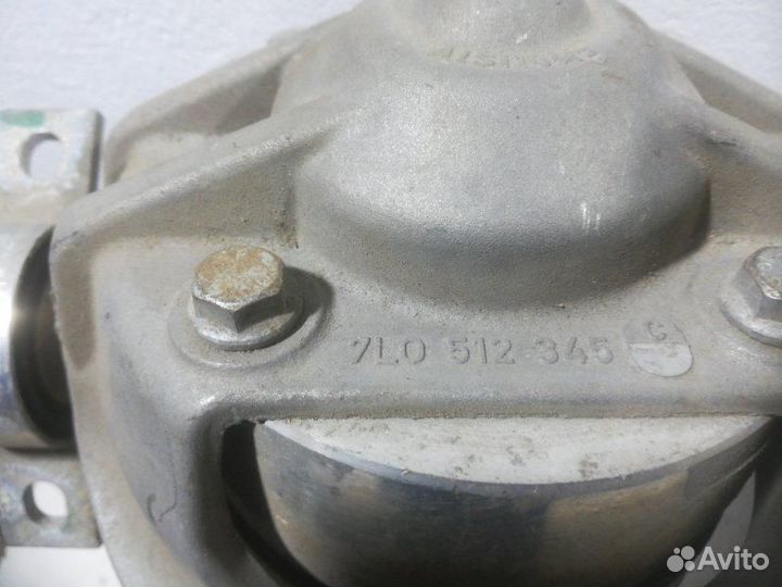 Амортизатор задний правый Volkswagen Touareg