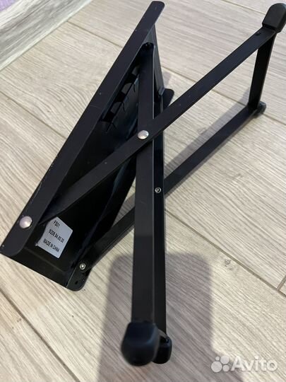 Подставка под ногу гитариста