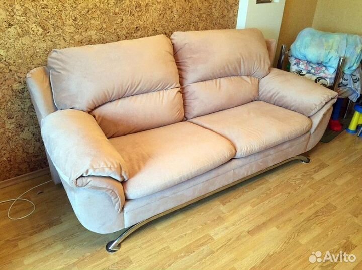 Перетяжка и замена обивки кухонных уголков