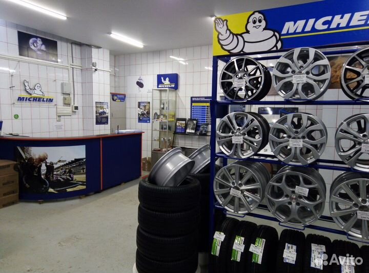 Formula Ice 215/55 R17 98T