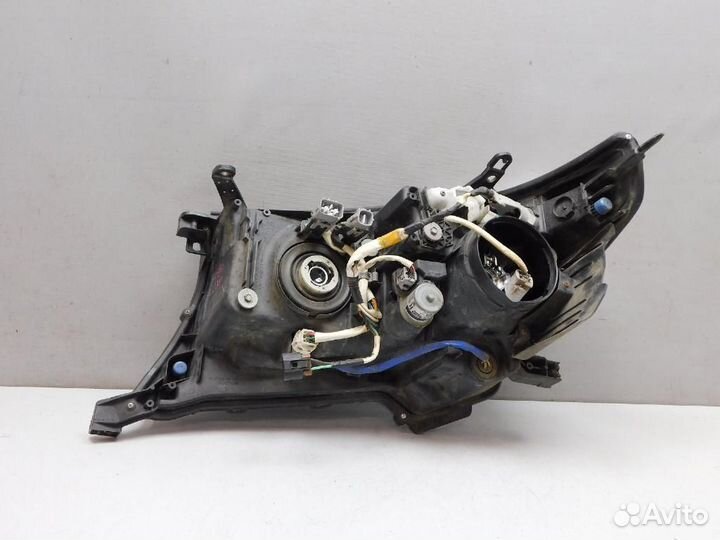 Фара правая Toyota Land Cruiser