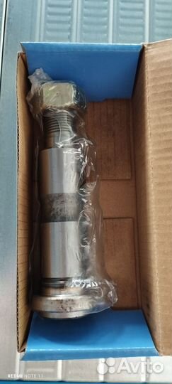 Палец рессор fuso 10T перед MC031391 MK300384 (32*