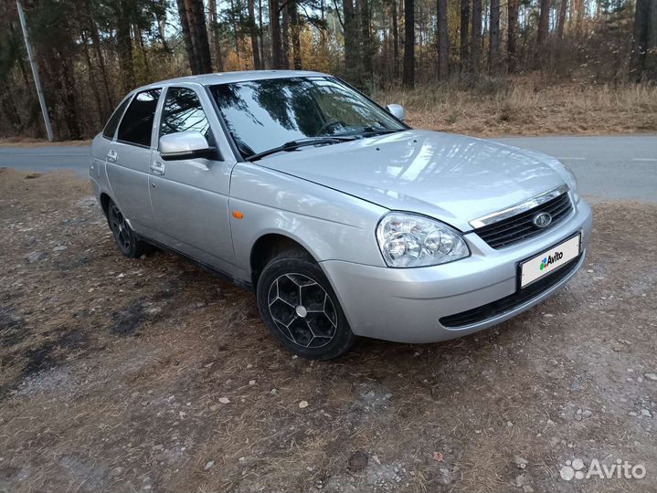 LADA Priora 1.6 МТ, 2011, 180 000 км