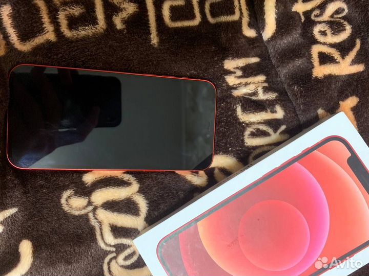 iPhone 12, 64 ГБ