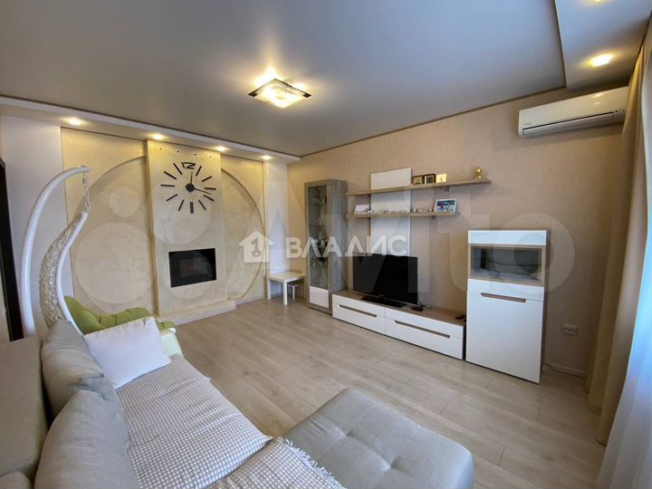 2-к. квартира, 61 м², 5/9 эт.