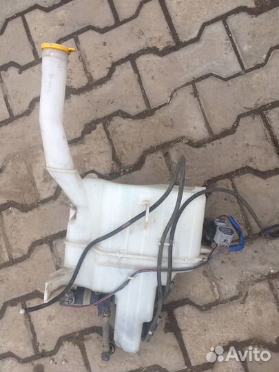 Бачок омывателя в сборе Мазда сх-7