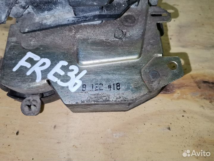 Замок двери передней правой BMW E36