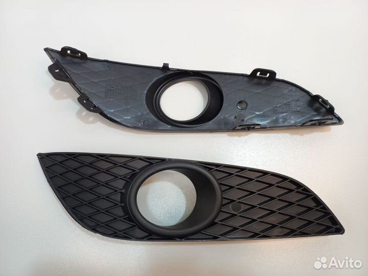Оправа туманки новая Opel Astra 2007-2013