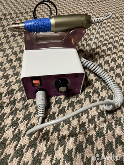 Аппарат для маникюра и педикюра