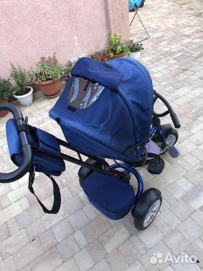 Детский велосипед с ручкой