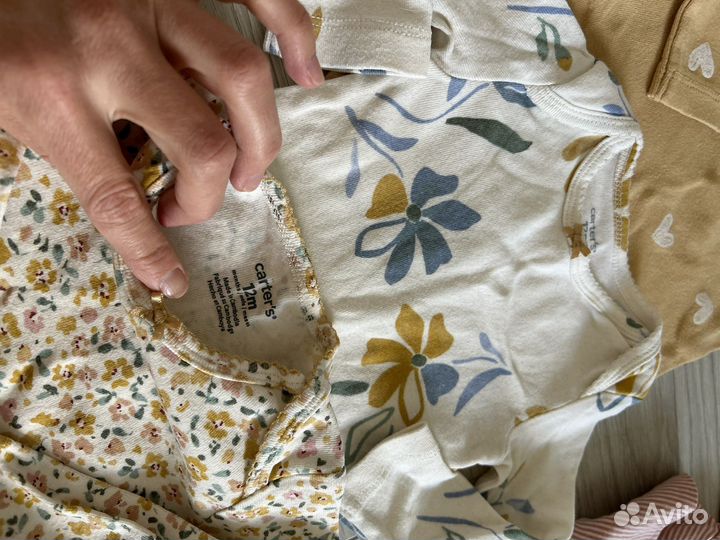 Пакет одежды на девочку Carters 12m 74-80