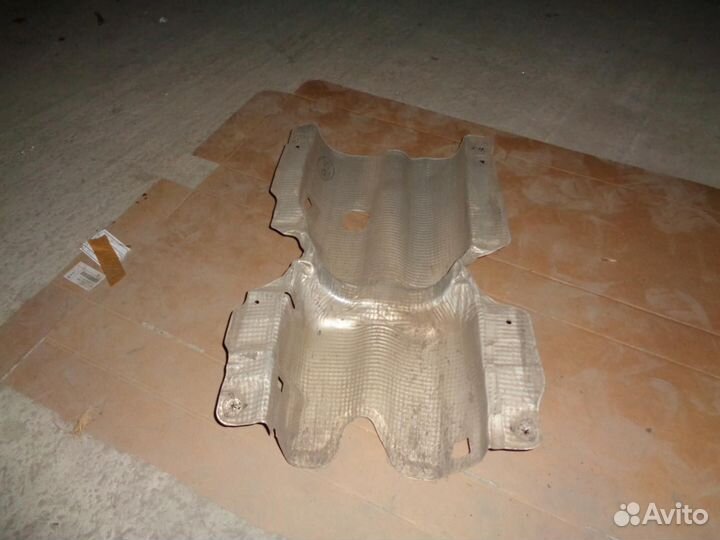 Теплозащитный экран Skoda Karoq