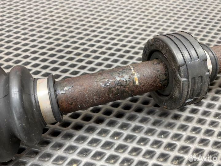 Привод (полуось) в сборе передний левый Honda