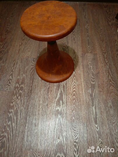 Табуретка для пианино