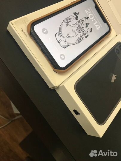 Чехол на iPhone 11