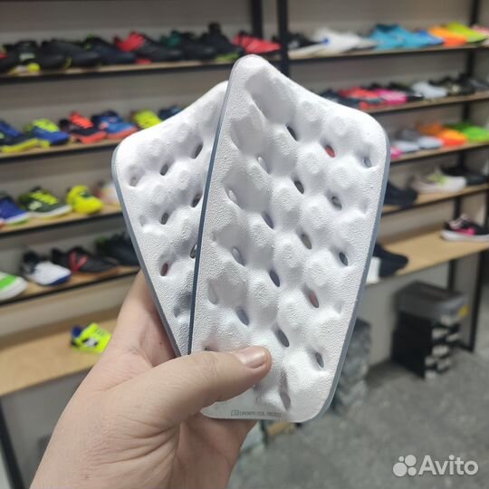 Щитки Nike Mercurial Lite