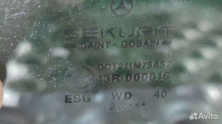 Стекло кузовное боковое левое Volkswagen Sharan 2000 Б\У