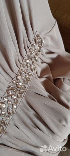 Платье женское бежевое,р.L