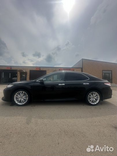 Toyota Camry 2.5 AT, 2019, 129 000 км