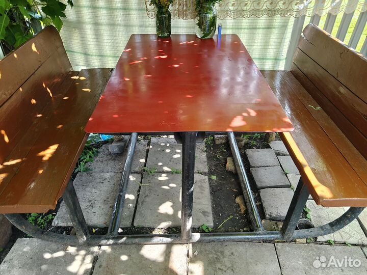 Уличные скамейки в комплекте со столом