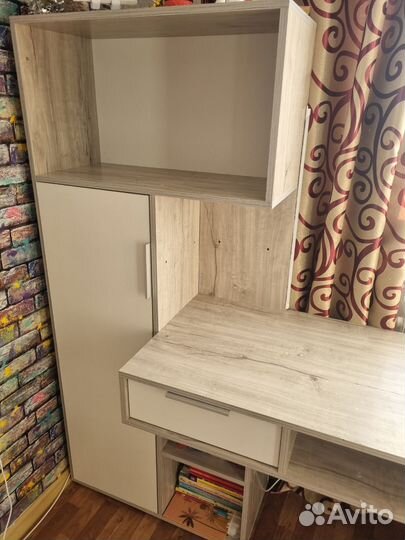 Письменный стол школьный