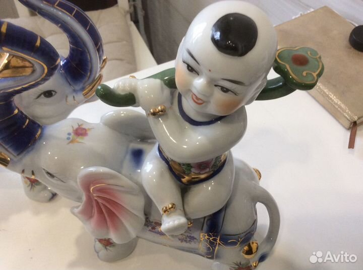 Парные фарфоровые статуэтки Китай большие