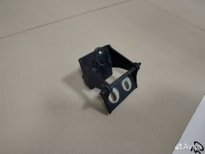 Петля двери багажника Ford Focus 3 2011