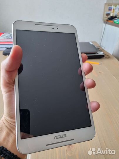 Продаю Asus планшет