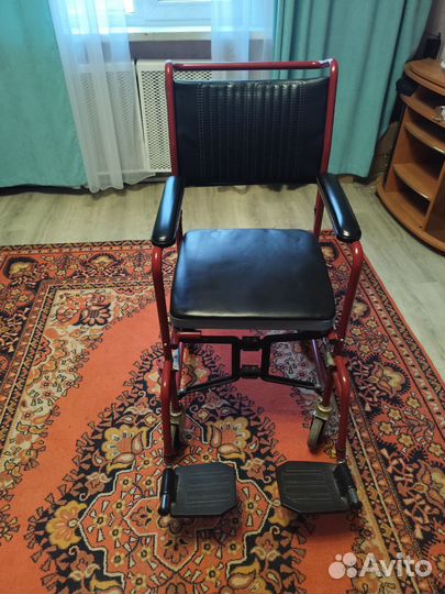 Кресло туалет на колесах
